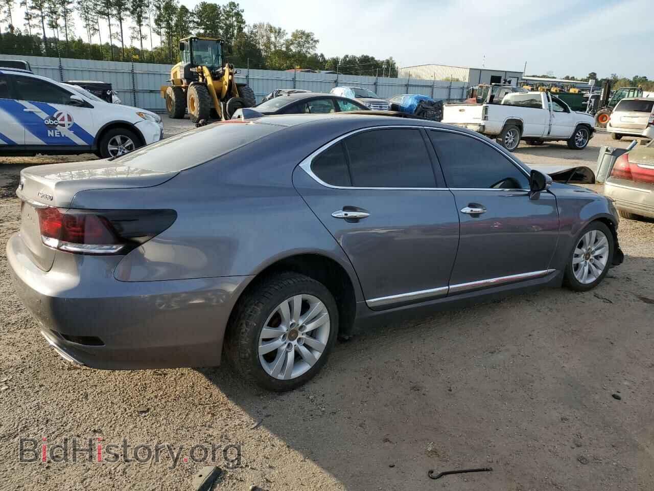 2014 LEXUS LS460 - VIN: JTHBL5EF3E5128154 - Photo 3