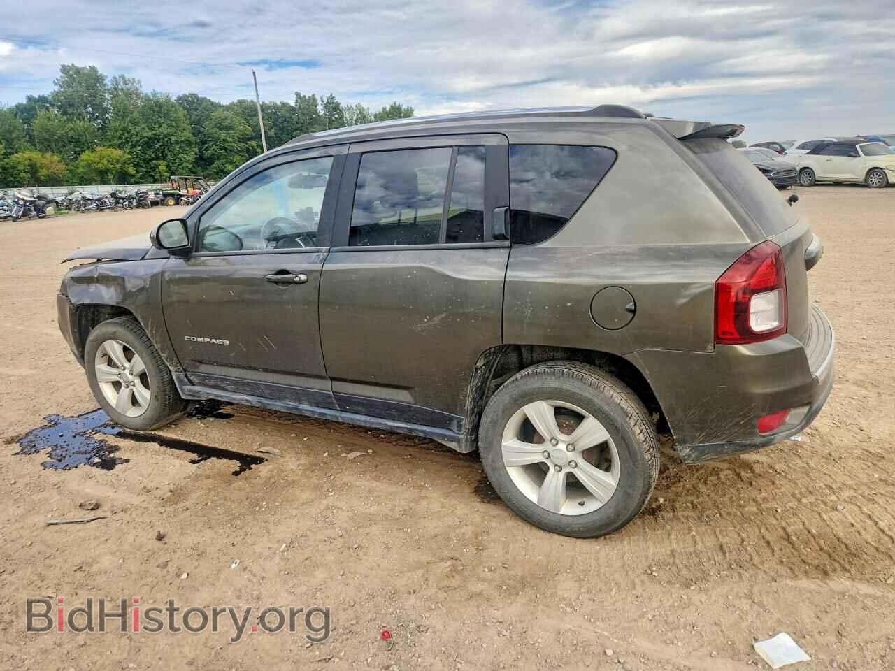 2015 Jeep COMPASS (VIN 1C4NJCEA8FD262730) — photo 2 of 15