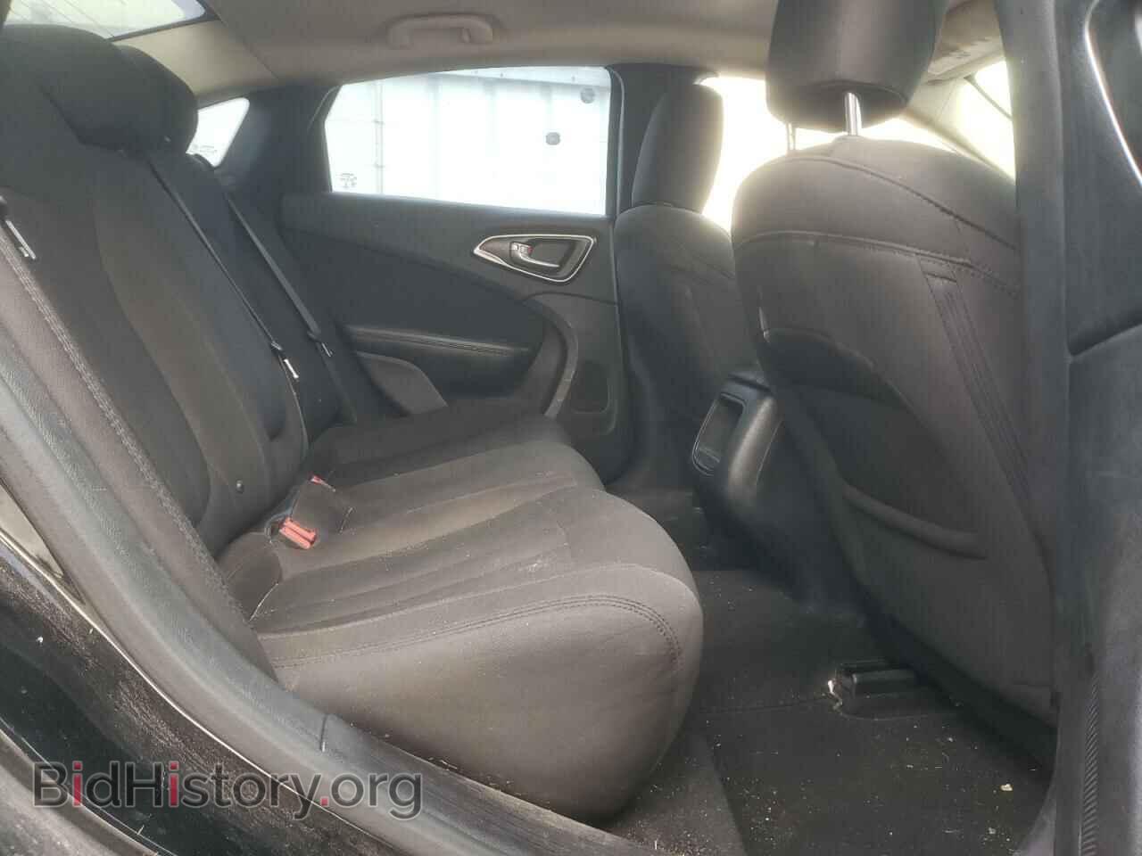 2016 CHRYSLER 200 - VIN: 1C3CCCABXGN125403 - Фото 10