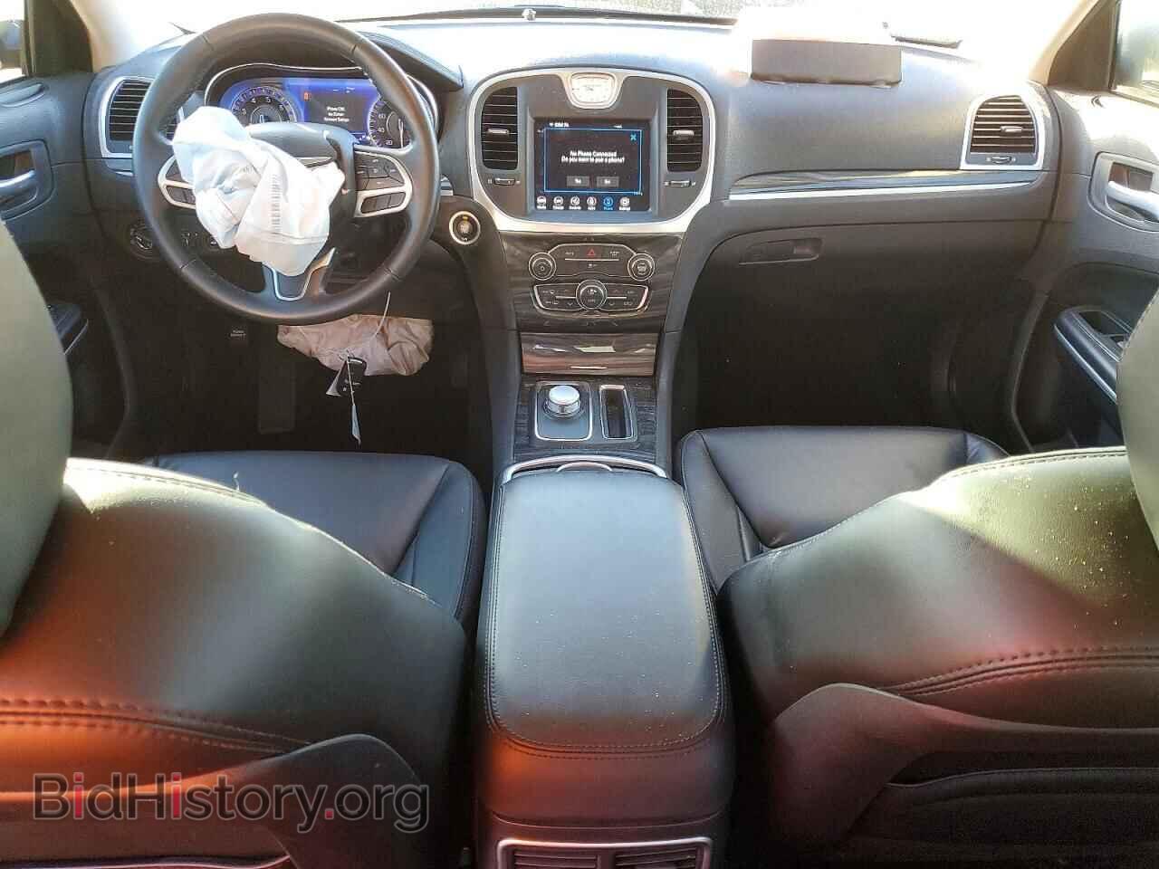 2020 CHRYSLER 300 - VIN: 2C3CCAAG9LH220585 - Фото 8