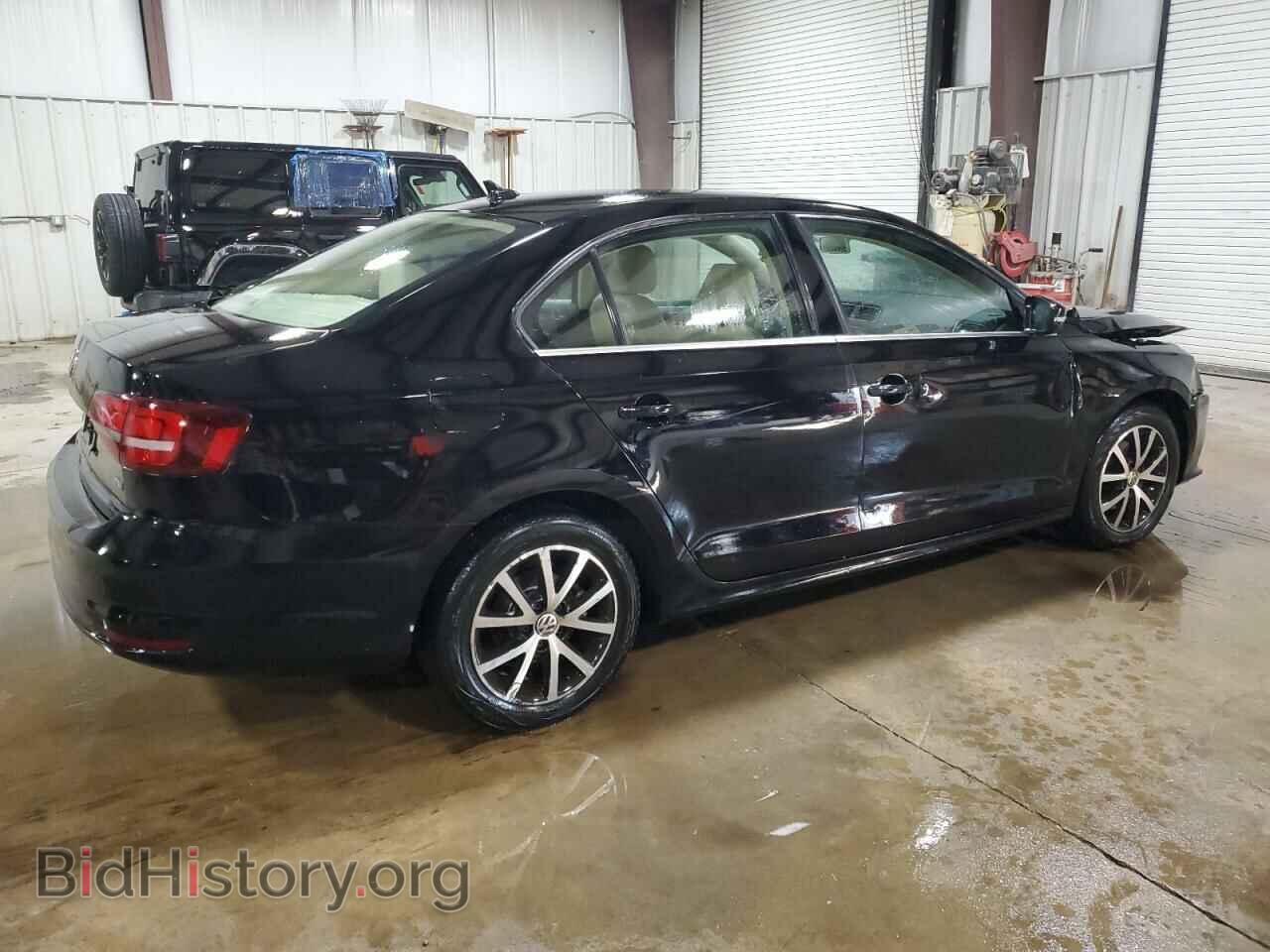 2017 VOLKSWAGEN JETTA - VIN: 3VWDB7AJ8HM388757 - Фото 3