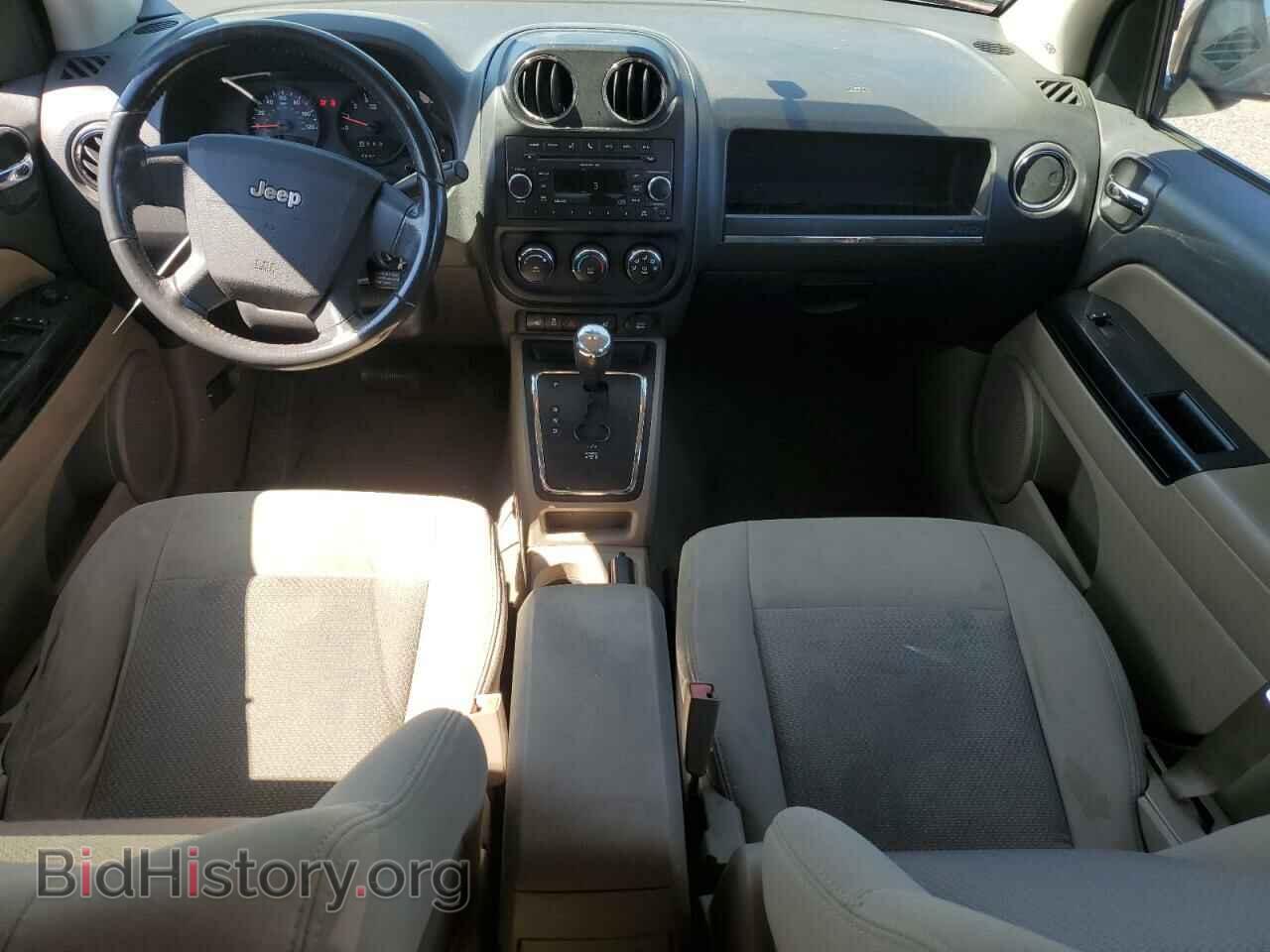 2010 JEEP COMPASS - VIN: 1J4NF1FB6AD623405 - Фото 8