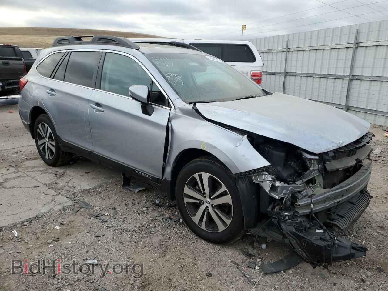 2018 SUBARU OUTBACK - VIN: 4S4BSANC5J3218877 - Фото 4