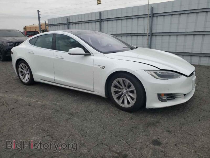 2016 Tesla MODEL S (VIN 5YJSA1E11GF161269) — фото 4 из 12