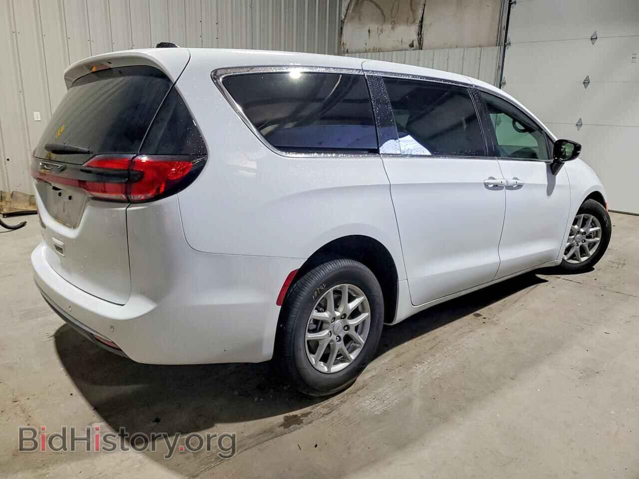 2027 CHRYSLER PACIFICA - VIN: 2C4RC1BG2VR577172 - Photo 3