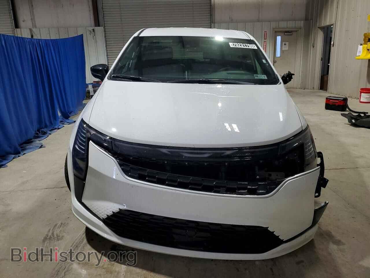 2027 CHRYSLER PACIFICA - VIN: 2C4RC1BG2VR577172 - Photo 5
