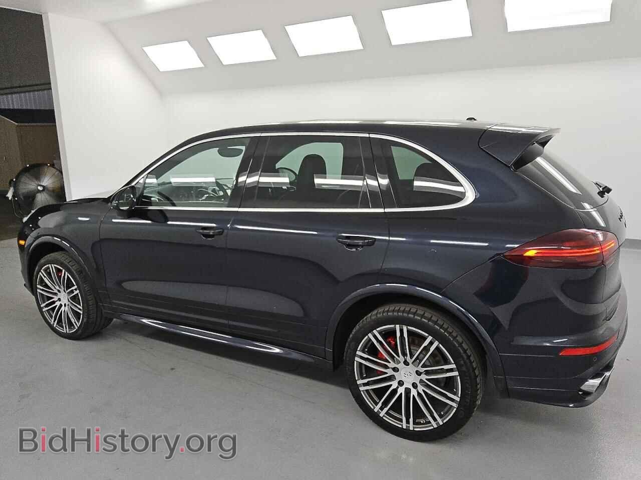 2016 PORSCHE CAYENNE - VIN: WP1AD2A23GLA70894 - Photo 2