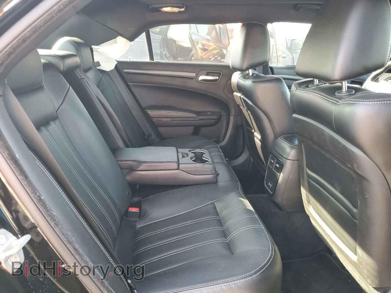 2015 CHRYSLER 300 - VIN: 2C3CCABG2FH921178 - Фото 10