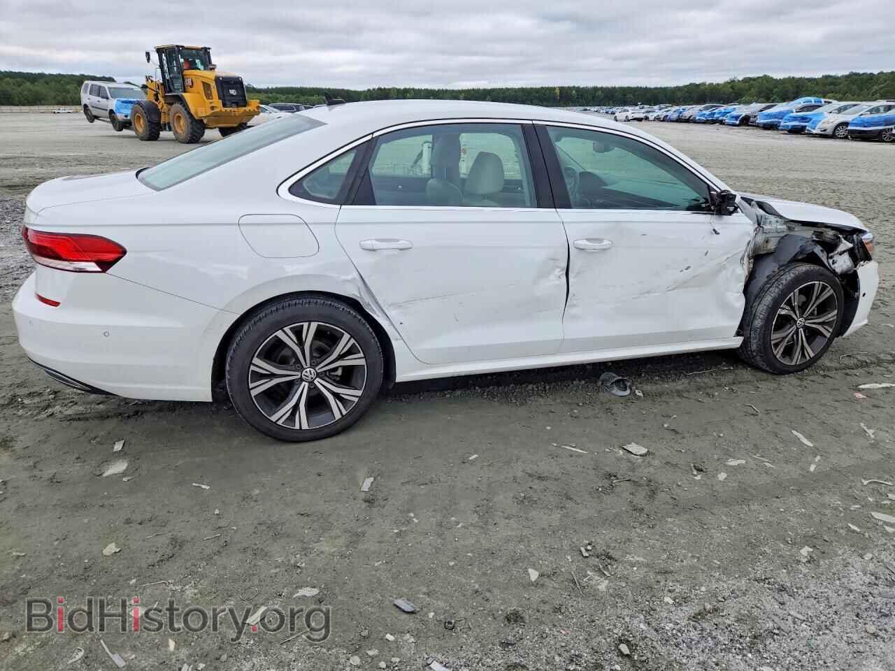 2020 VOLKSWAGEN PASSAT - VIN: 1VWCA7A38LC005331 - Photo 3