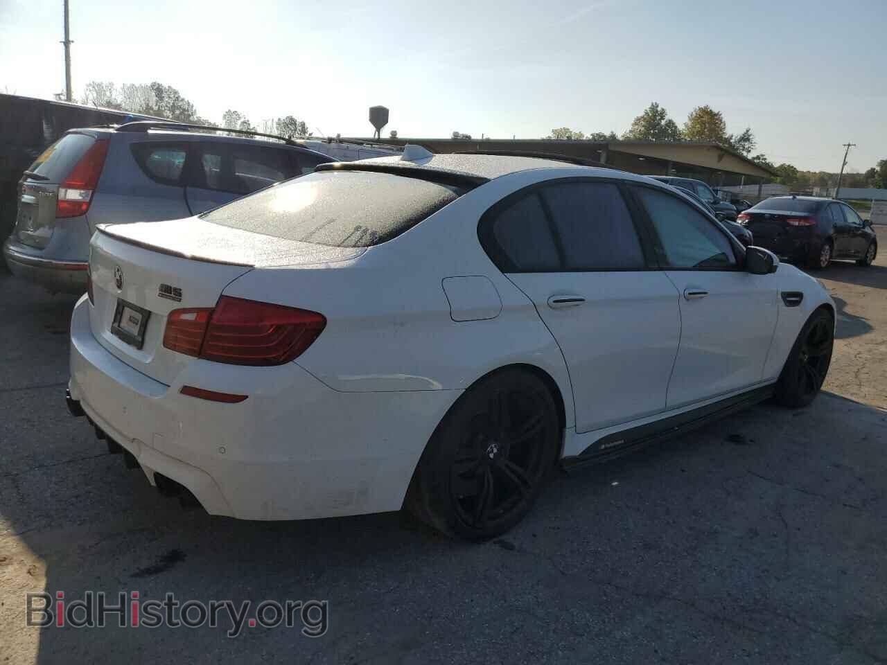 2015 BMW M5 - VIN: WBSFV9C59FD594539 - Фото 3