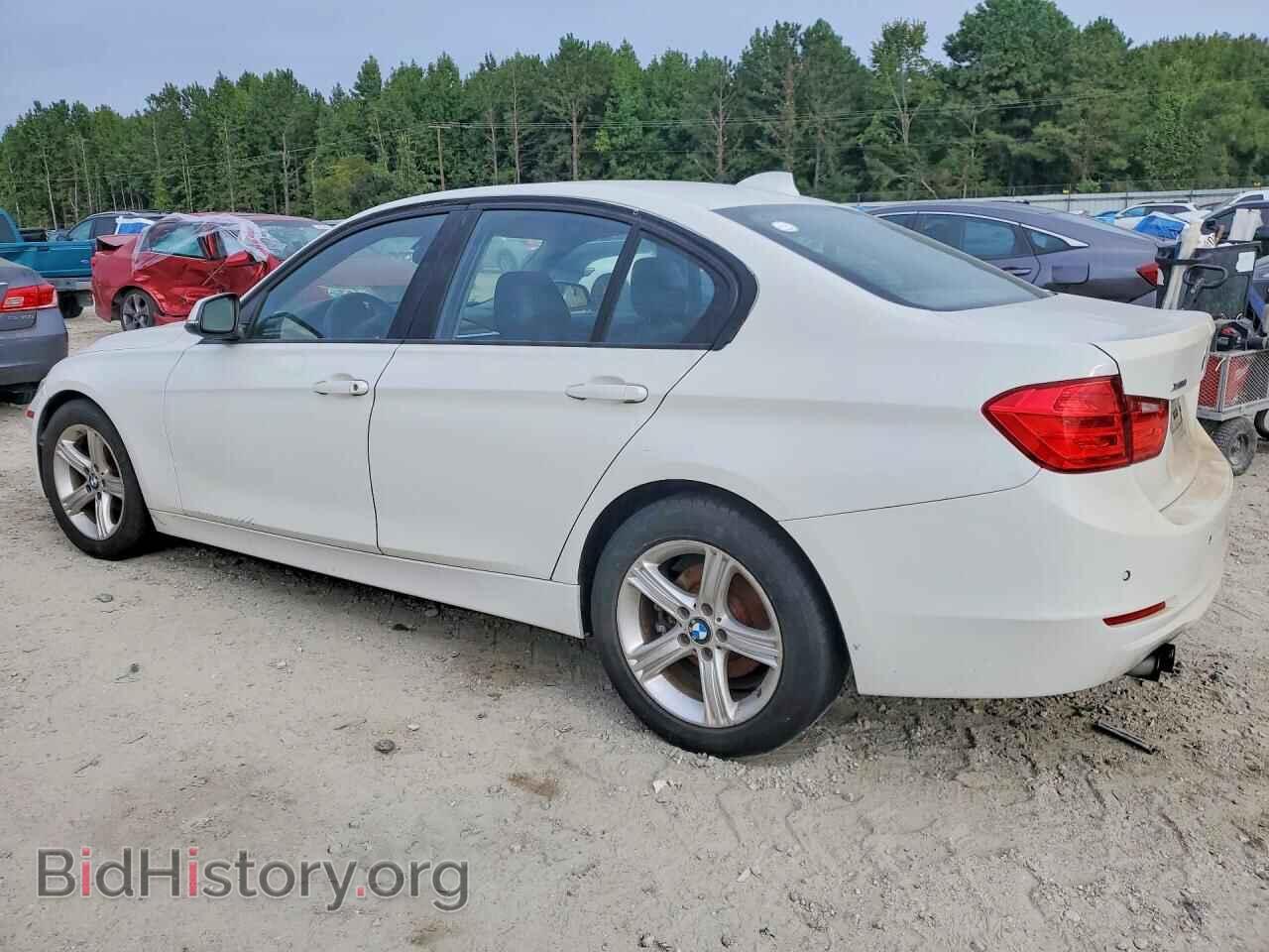 2013 BMW 3 SERIES - VIN: WBA3B5C55DF597478 - Фото 2