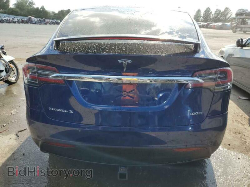 2018 Tesla MODEL X (VIN 5YJXCBE24JF133696) — photo 6 of 13