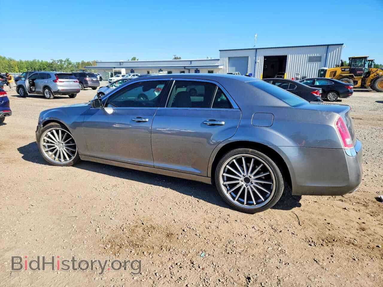 2012 CHRYSLER 300 - VIN: 2C3CCAAG6CH274815 - Photo 2