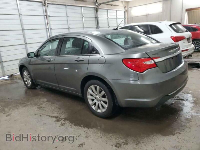 2013 Chrysler 200 (VIN 1C3CCBBB2DN505453) — фото 2 из 13