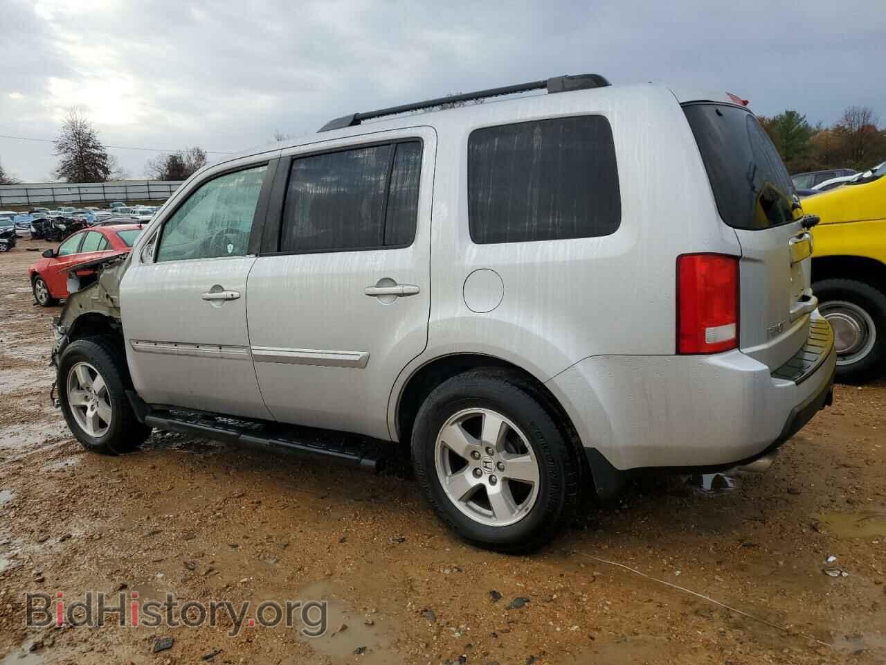 2011 HONDA PILOT - VIN: 5FNYF4H7XBB071883 - Фото 2