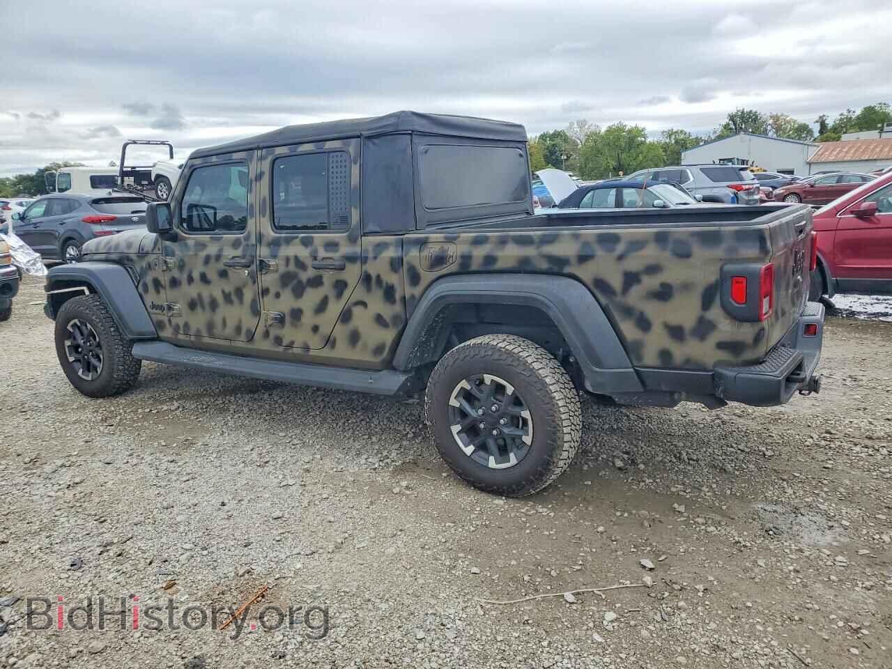 2020 JEEP GLADIATOR - VIN: 1C6HJTAG1LL166390 - Photo 2