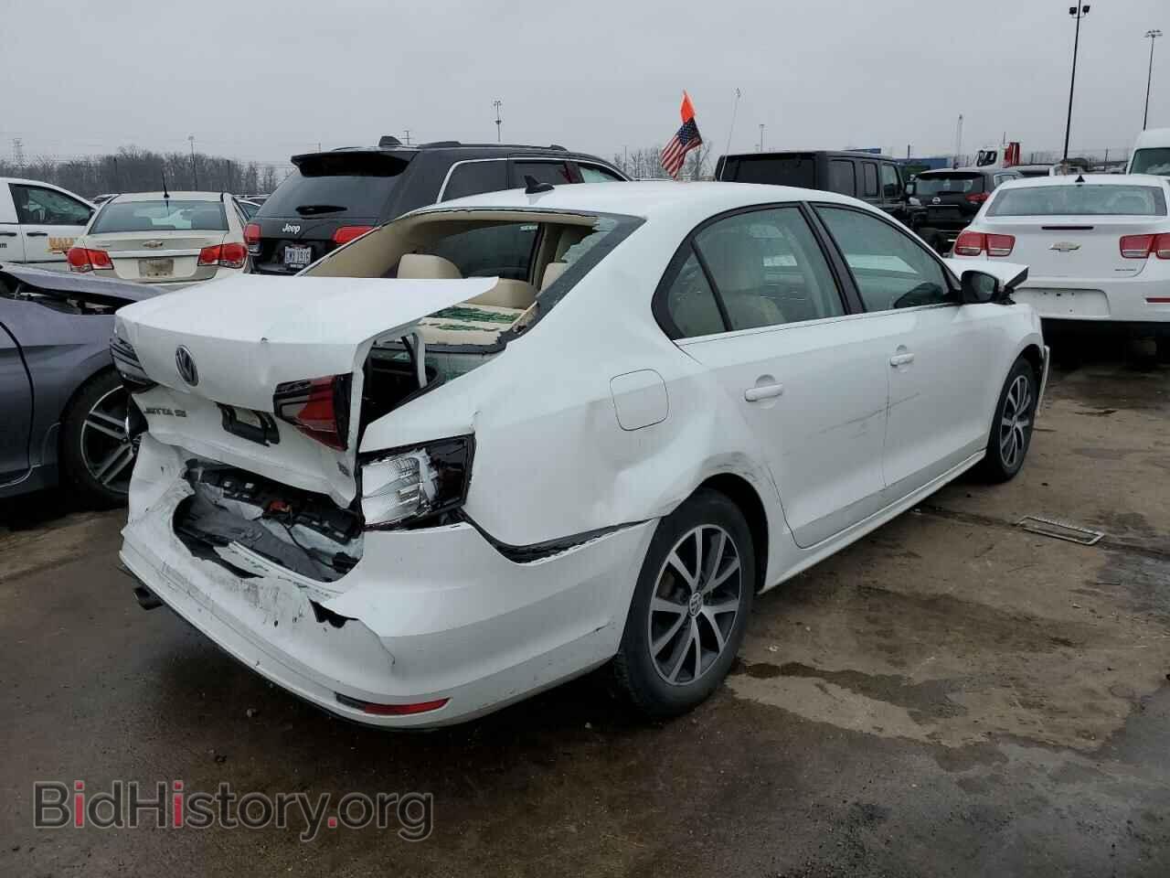 2017 VOLKSWAGEN JETTA - VIN: 3VWDB7AJ1HM406029 - Фото 3