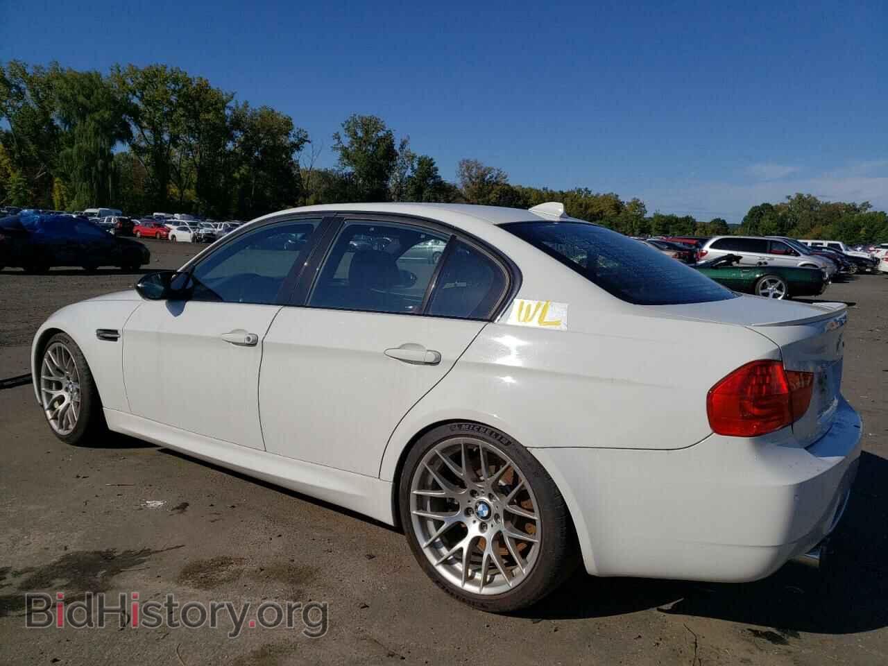 2011 BMW M3 - VIN: WBSPM9C52BE699063 - Фото 2