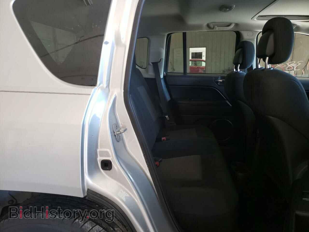 2011 JEEP COMPASS - VIN: 1J4NT1FB0BD176757 - Photo 6