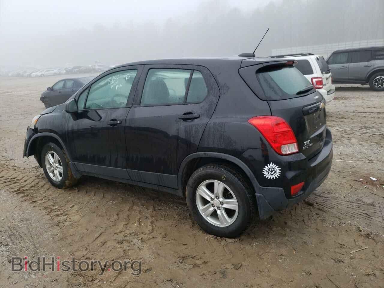 2017 CHEVROLET TRAX - VIN: 3GNCJNSB3HL286048 - Photo 2