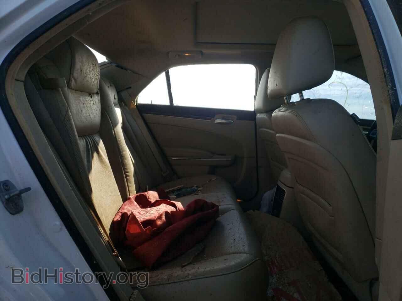 2011 CHRYSLER 300 - VIN: 2C3CA5CG5BH530144 - Фото 6