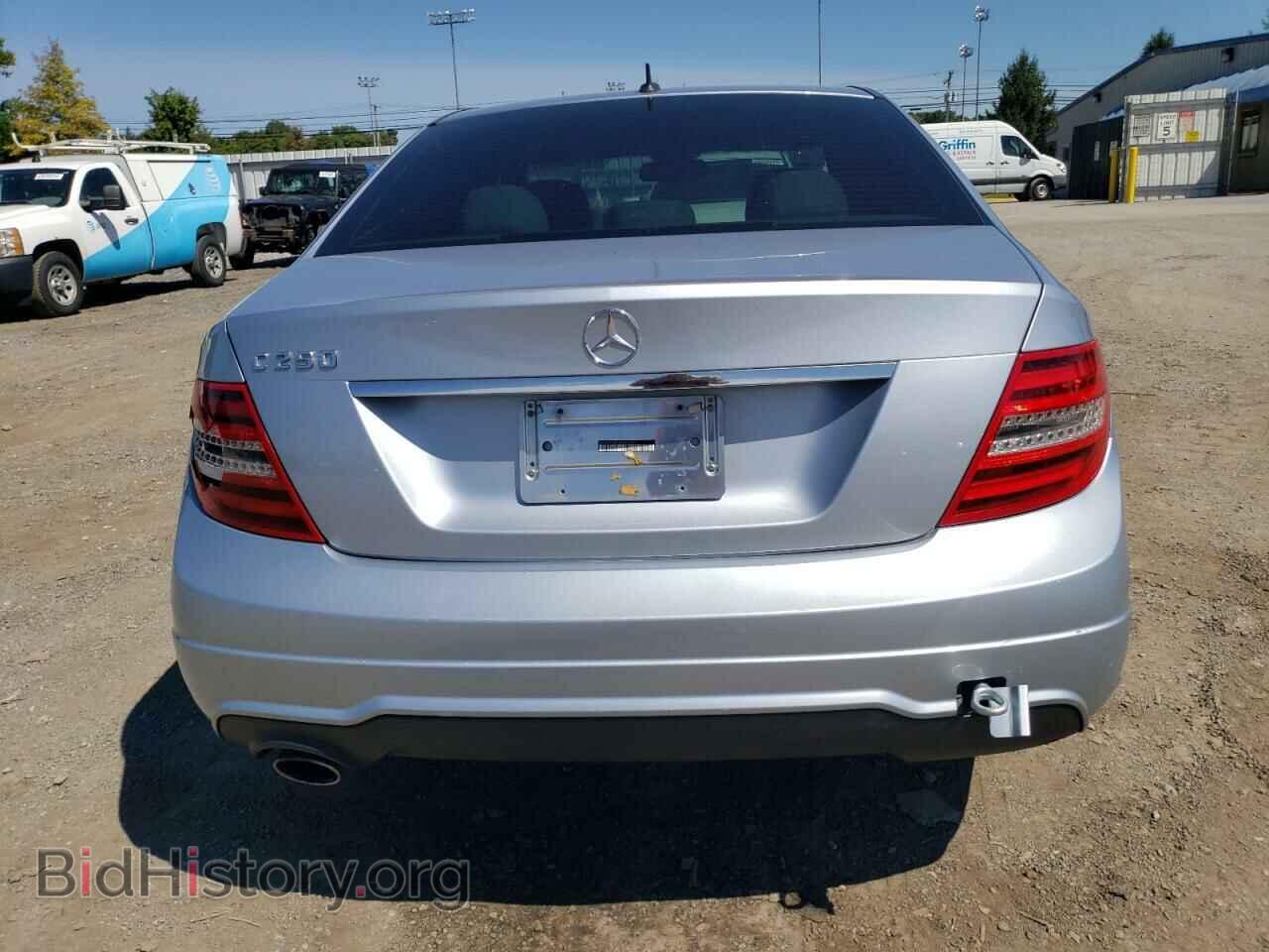 2013 MERCEDES-BENZ C-CLASS - VIN: WDDGF4HB3DA812943 - Фото 6
