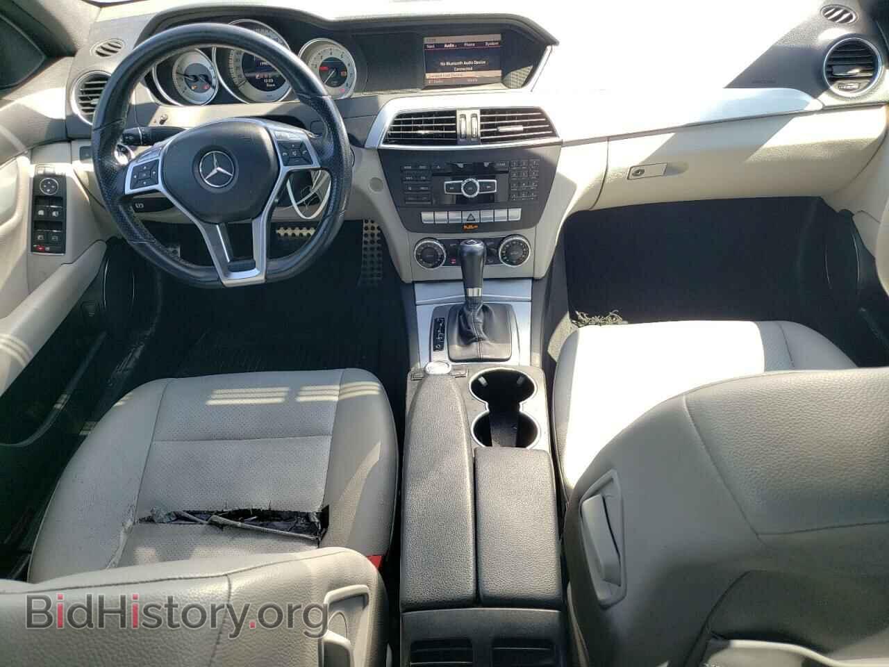 2013 MERCEDES-BENZ C-CLASS - VIN: WDDGF4HB3DA812943 - Фото 8