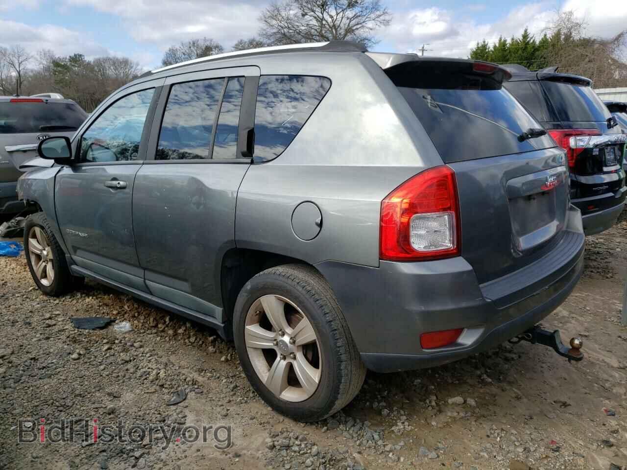 2011 JEEP COMPASS - VIN: 1J4NT1FA2BD239610 - Photo 2