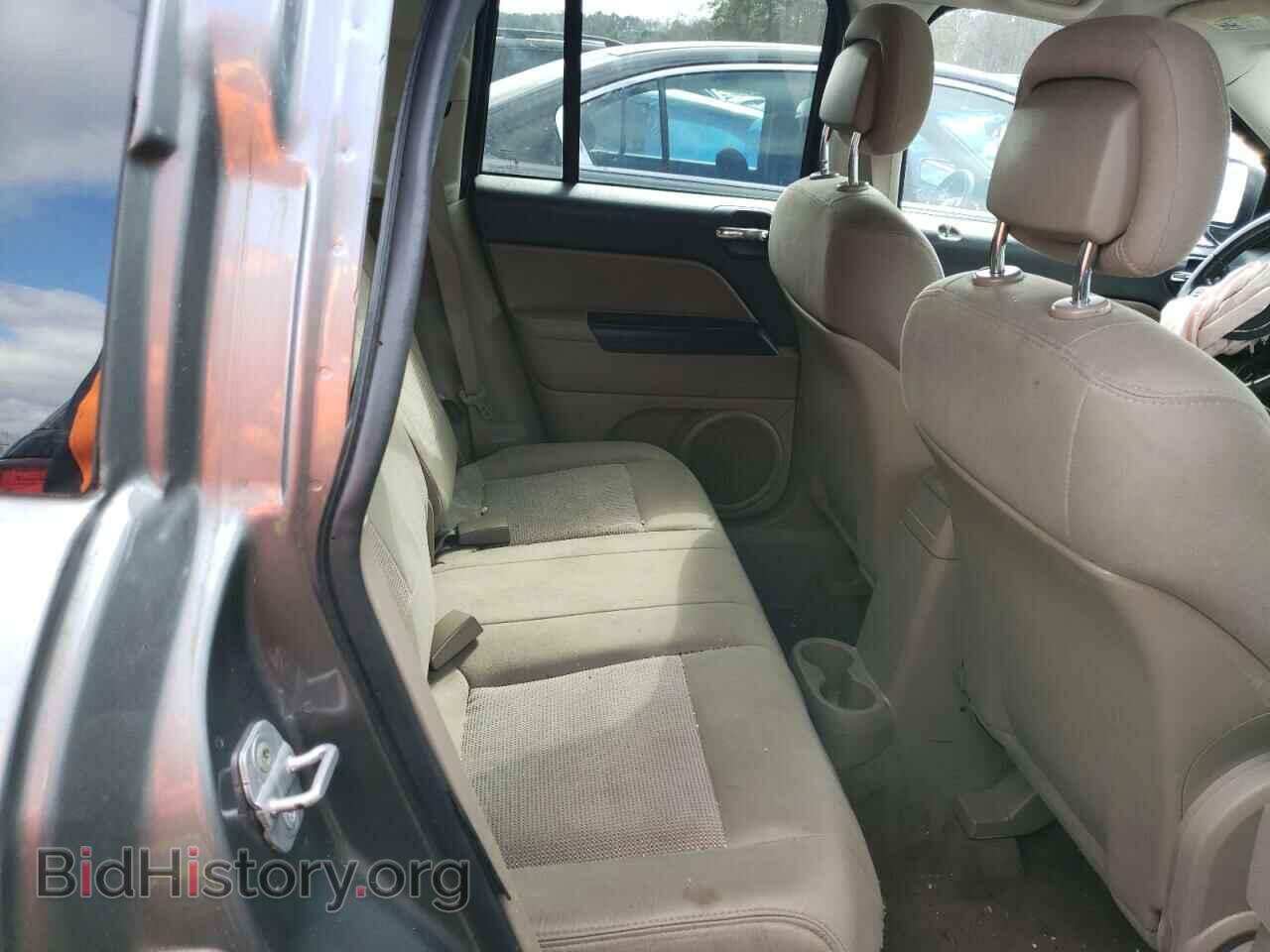 2011 JEEP COMPASS - VIN: 1J4NT1FA2BD239610 - Photo 11