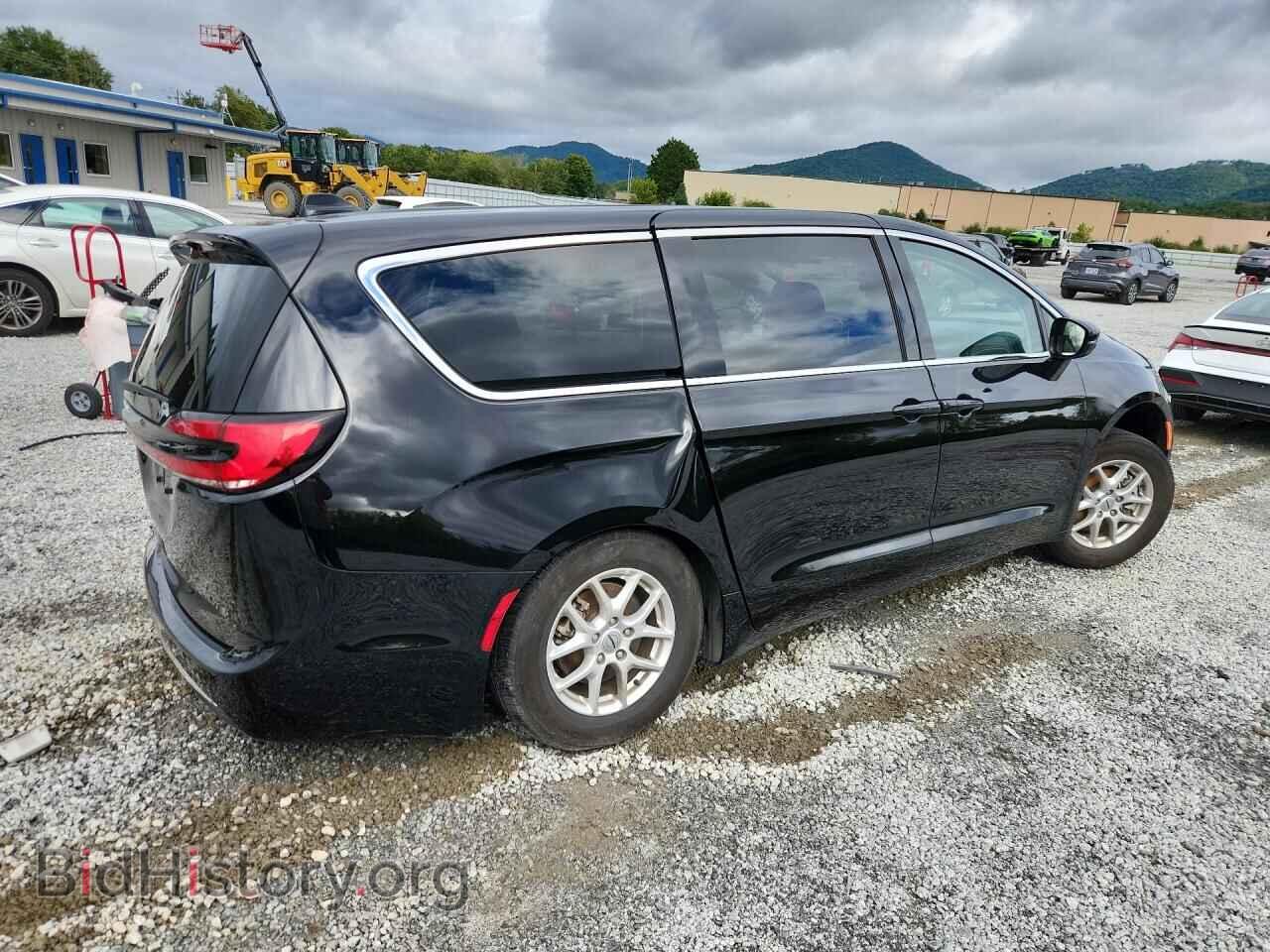 2024 CHRYSLER PACIFICA - VIN: 2C4RC1BG2RR195469 - Photo 3