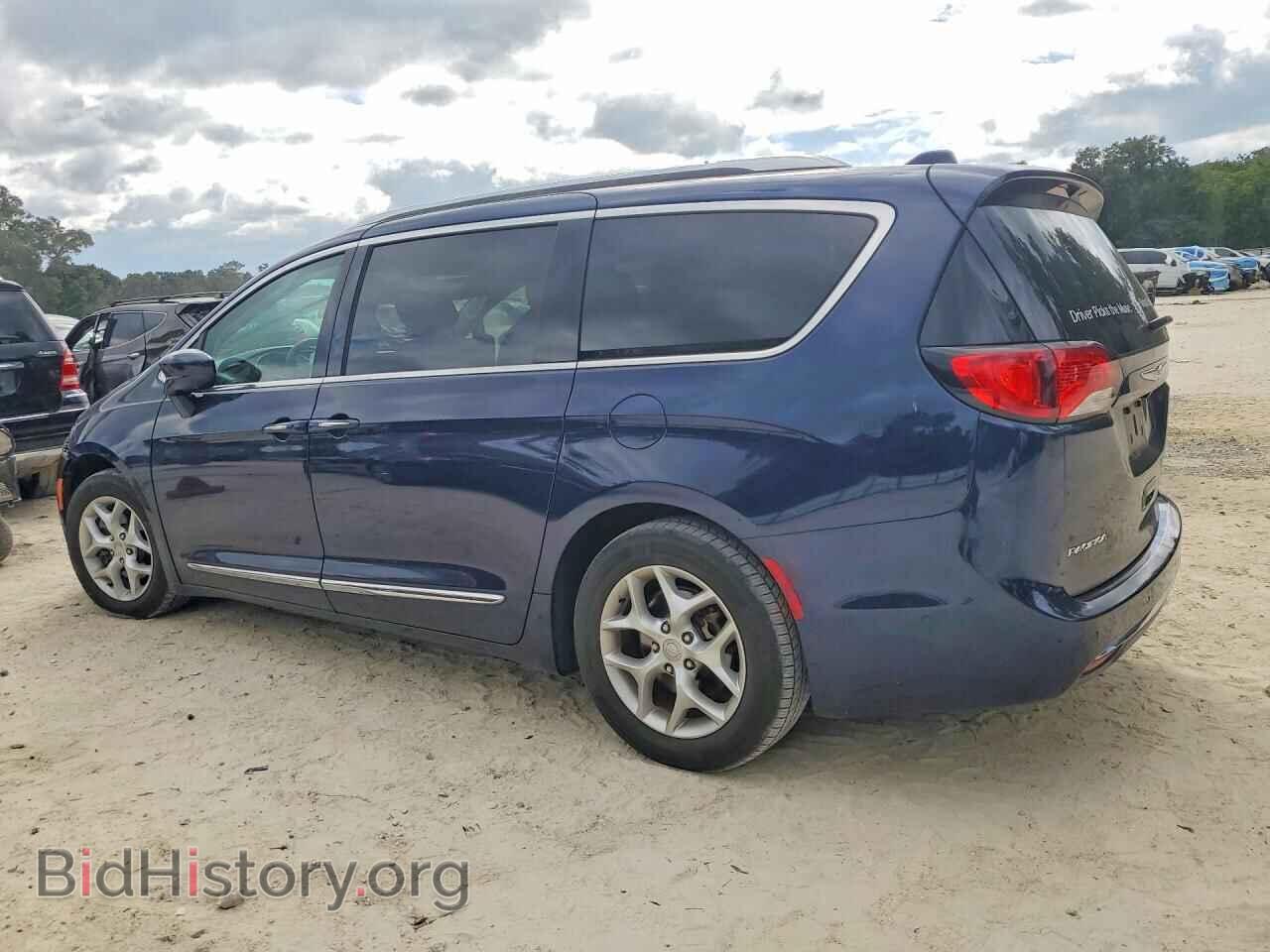 2018 CHRYSLER PACIFICA - VIN: 2C4RC1EG2JR113823 - Photo 2