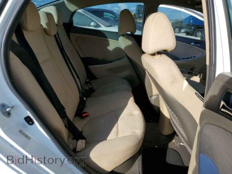 2012 Hyundai ACCENT (VIN KMHCU4AE5CU068497) — photo 10 of 12