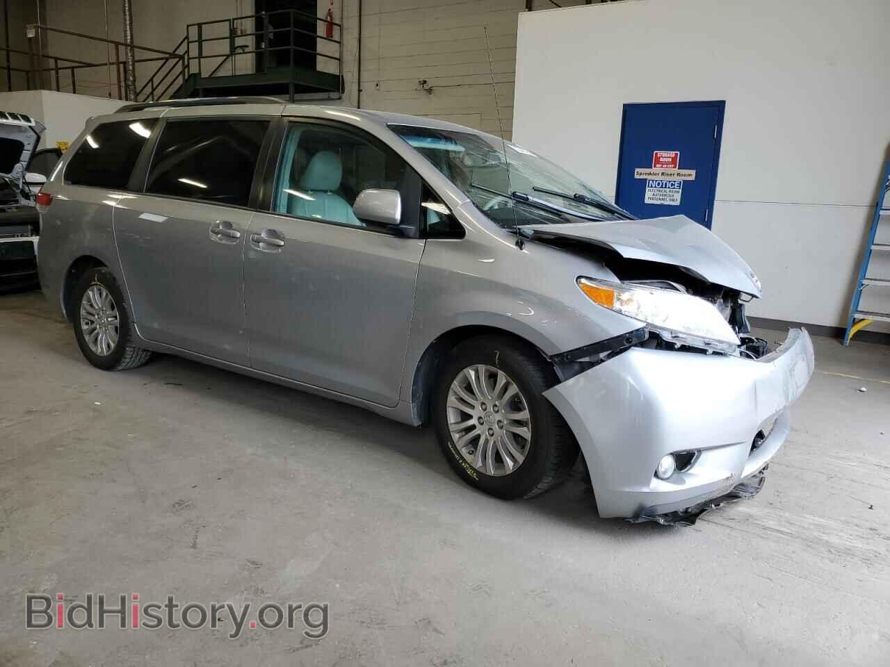 2011 TOYOTA All Models - VIN: 5TDYK3DC8BS044041 - Фото 4