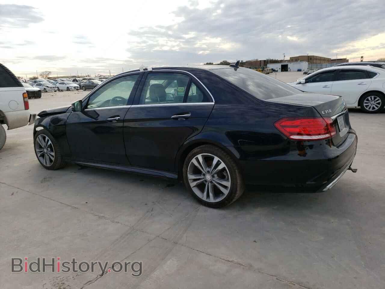2014 MERCEDES-BENZ E-CLASS - VIN: WDDHF5KB1EA908851 - Фото 2