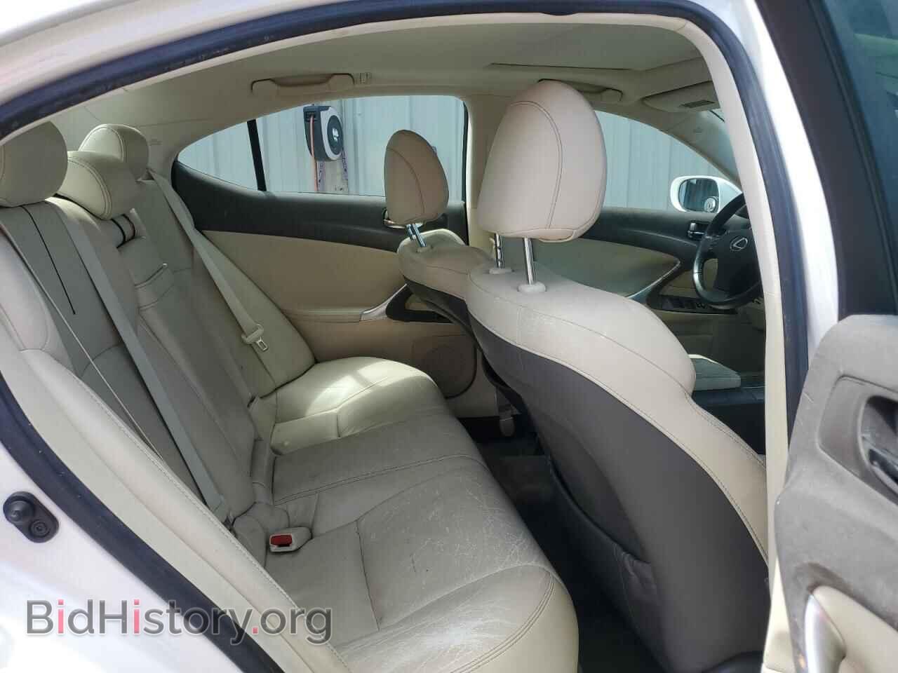 2010 LEXUS IS - VIN: JTHBF5C23A5111744 - Photo 10