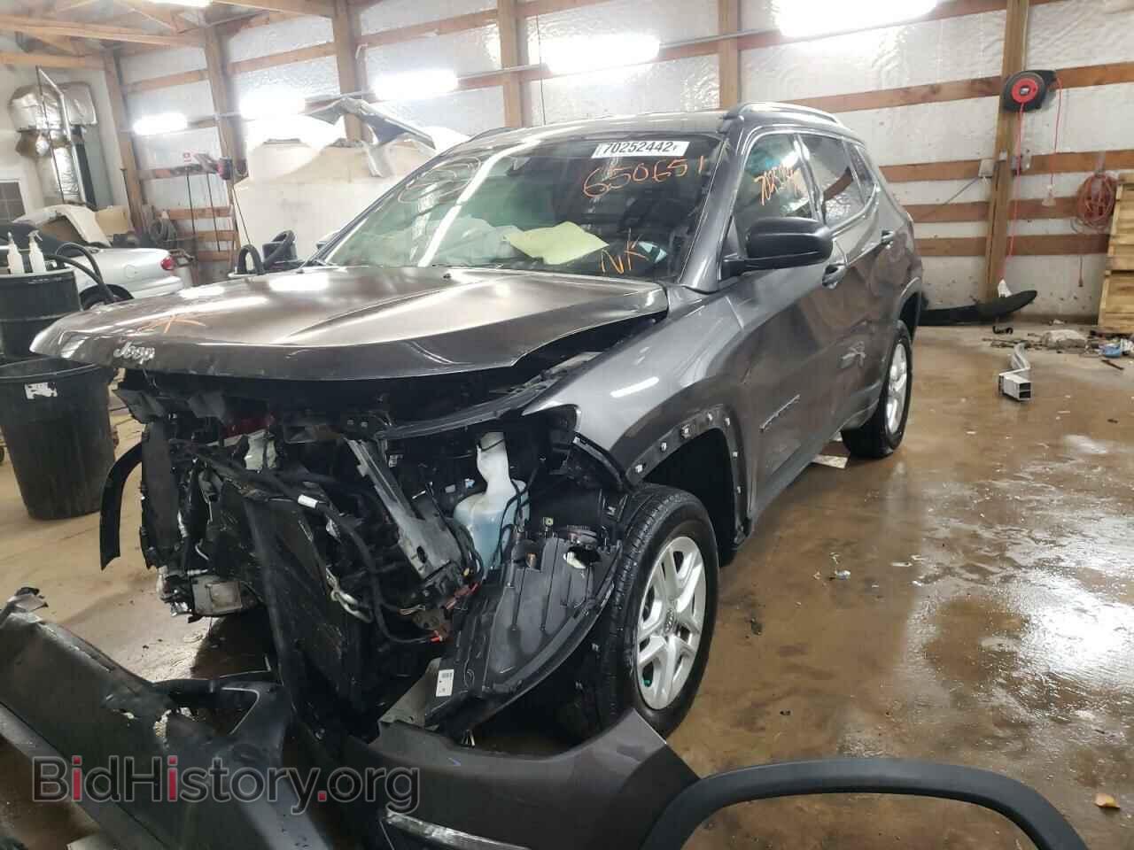 Фотография 3C4NJDAB1KT650651 - JEEP COMPASS 2019