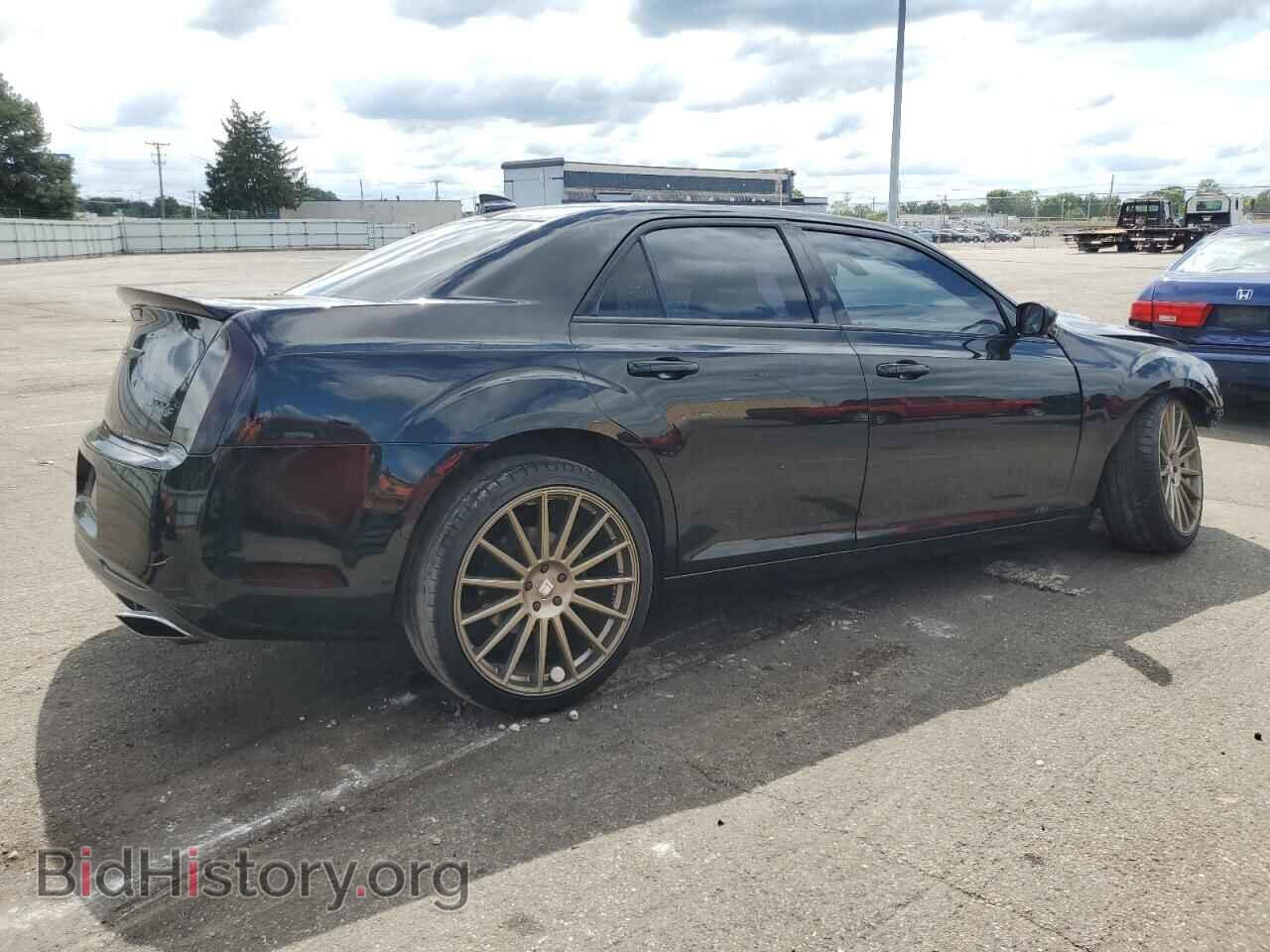 2018 CHRYSLER 300 - VIN: 2C3CCABGXJH141275 - Фото 3