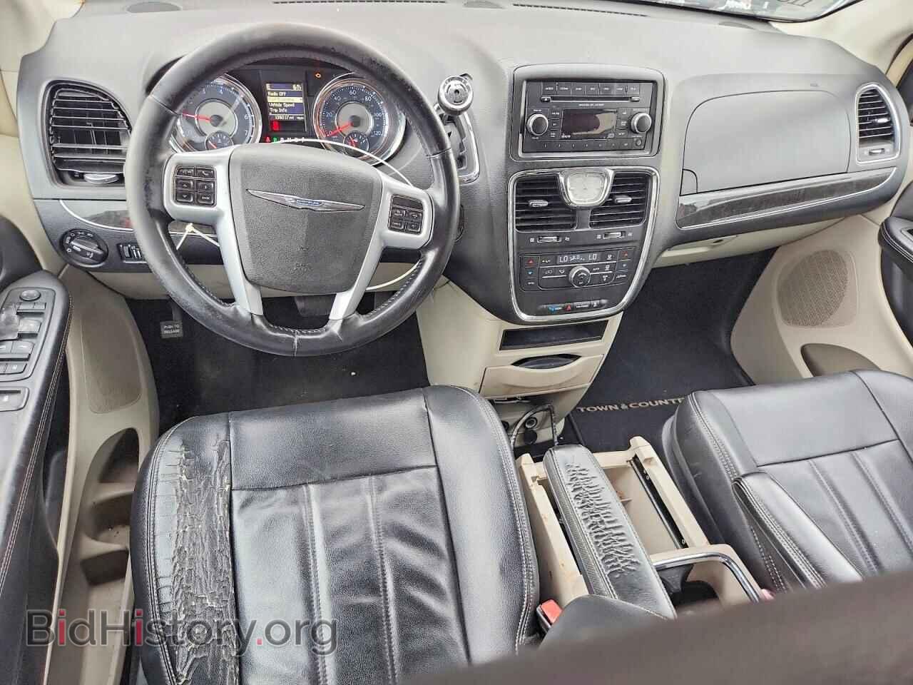 2014 Chrysler MINIVAN (VIN 2C4RC1BGXER171317) — photo 8 of 13