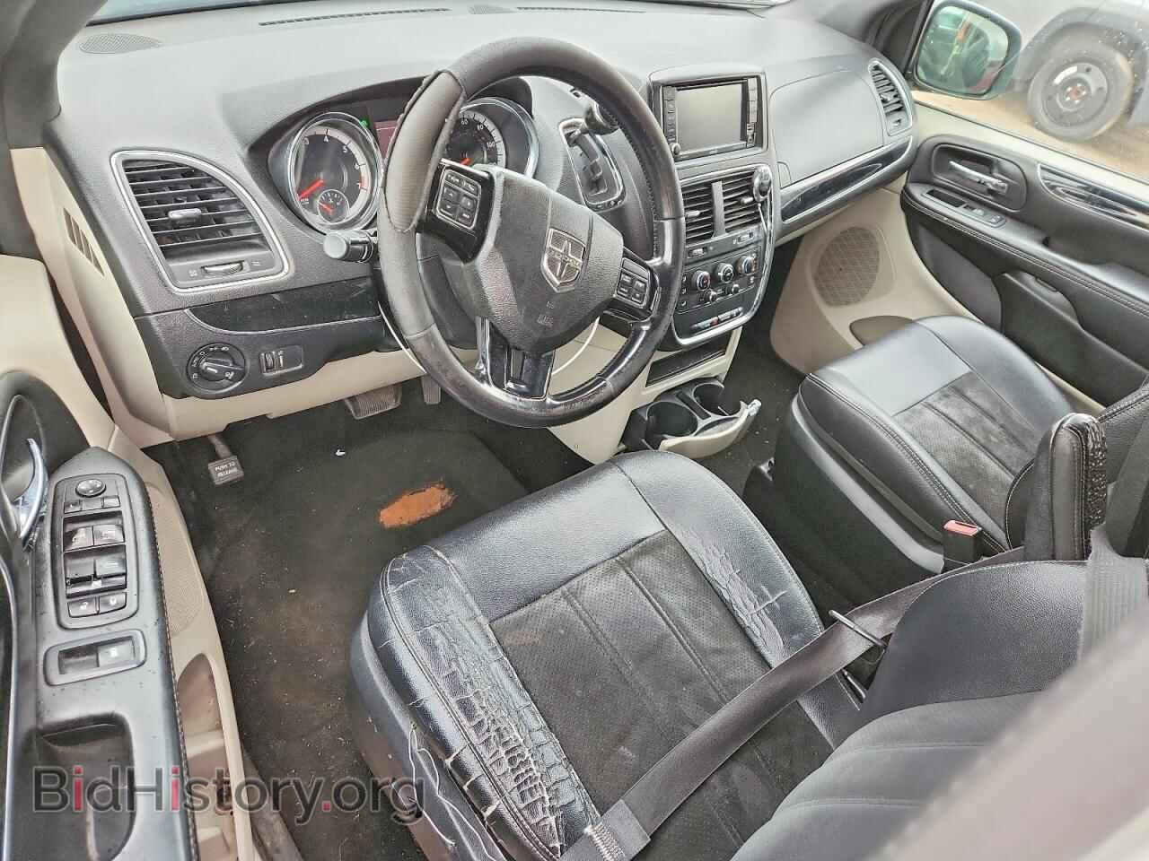 2017 Dodge CARAVAN (VIN 2C4RDGCG4HR760317) — photo 8 of 12