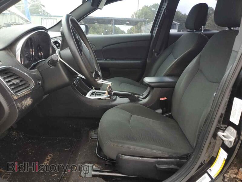 2012 Chrysler 200 (VIN 1C3CCBAB4CN152651) — photo 7 of 12