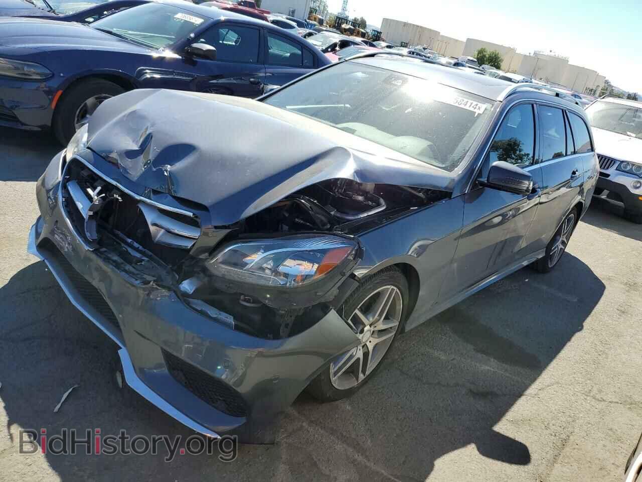 Photo WDDHH8JB1EA975012 - MERCEDES-BENZ E-CLASS 2014