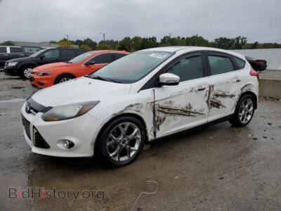 2014 Ford FOCUS Titanium, white — VIN 1FADP3N2XEL459394, Copart