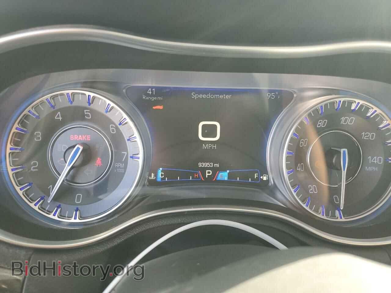 2016 CHRYSLER 300 - VIN: 2C3CCAAG6GH311190 - Фото 9