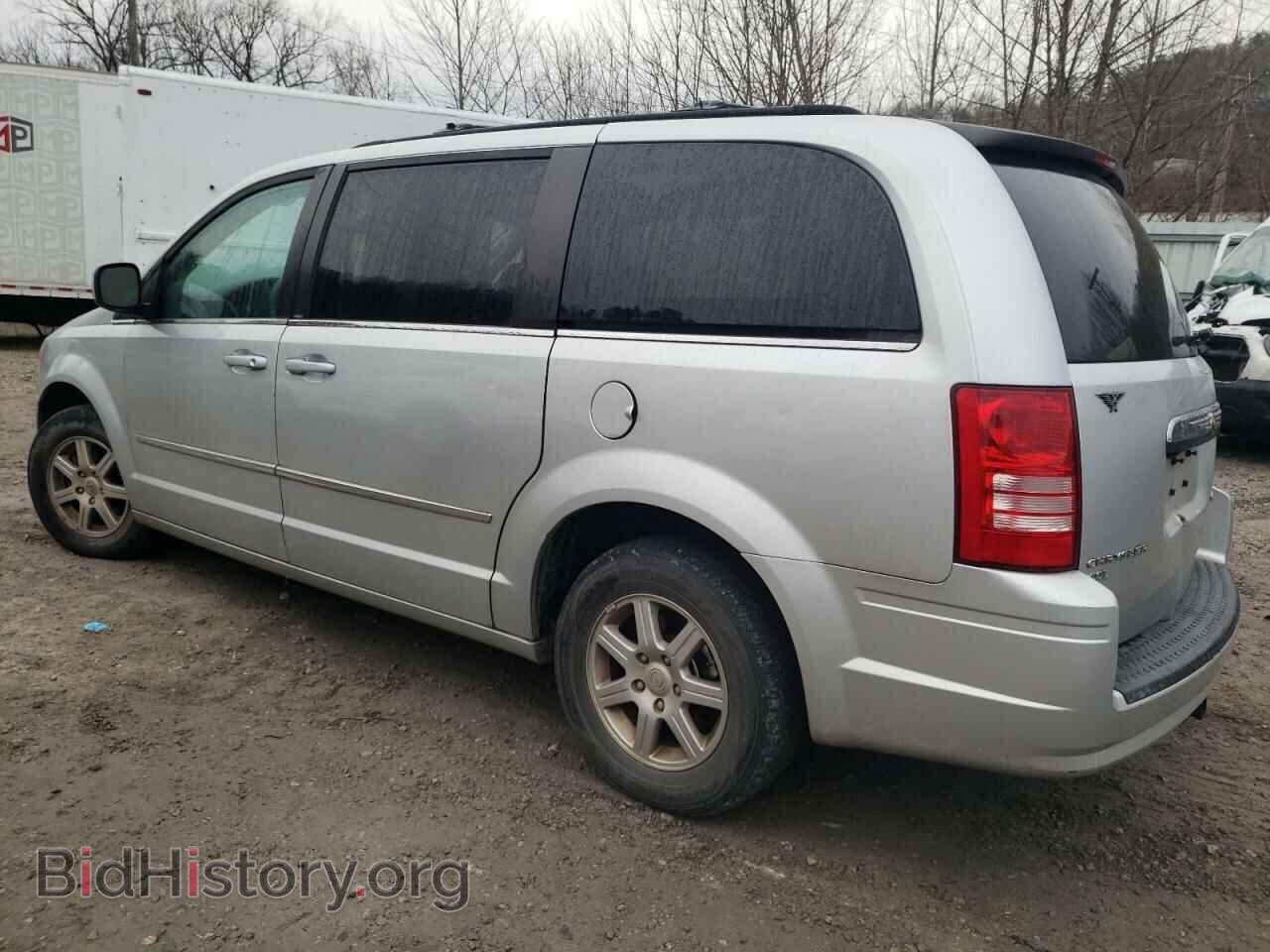 2010 CHRYSLER MINIVAN - VIN: 2A4RR5DX5AR338268 - Фото 2