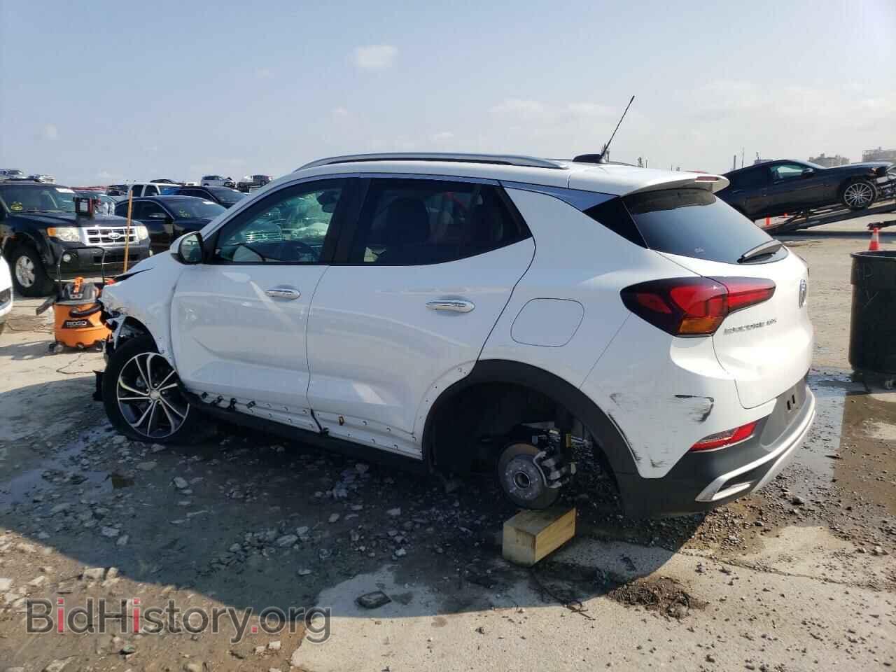 2021 BUICK ENCORE - VIN: KL4MMDSL7MB066652 - Фото 2