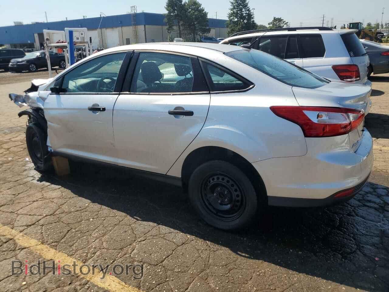 2013 FORD FOCUS - VIN: 1FADP3E23DL333652 - Фото 2