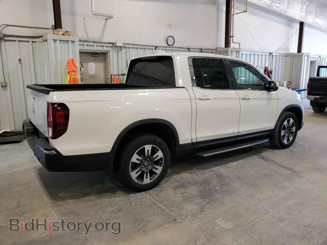 2017 HONDA RIDGELINE - VIN: 5FPYK3F53HB013475 - Фото 3