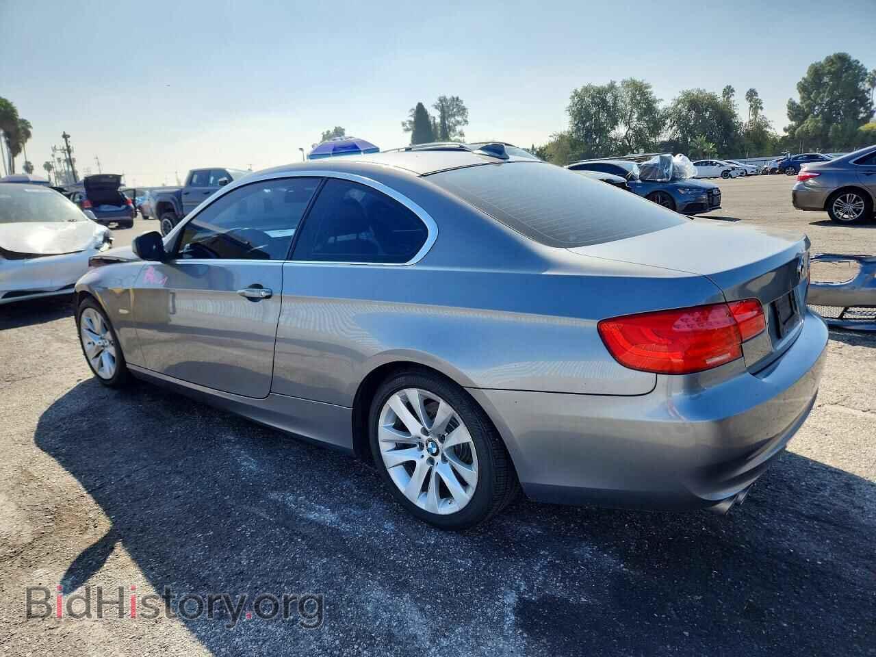 2012 BMW 3 SERIES - VIN: WBAKE5C59CJ106084 - Фото 2