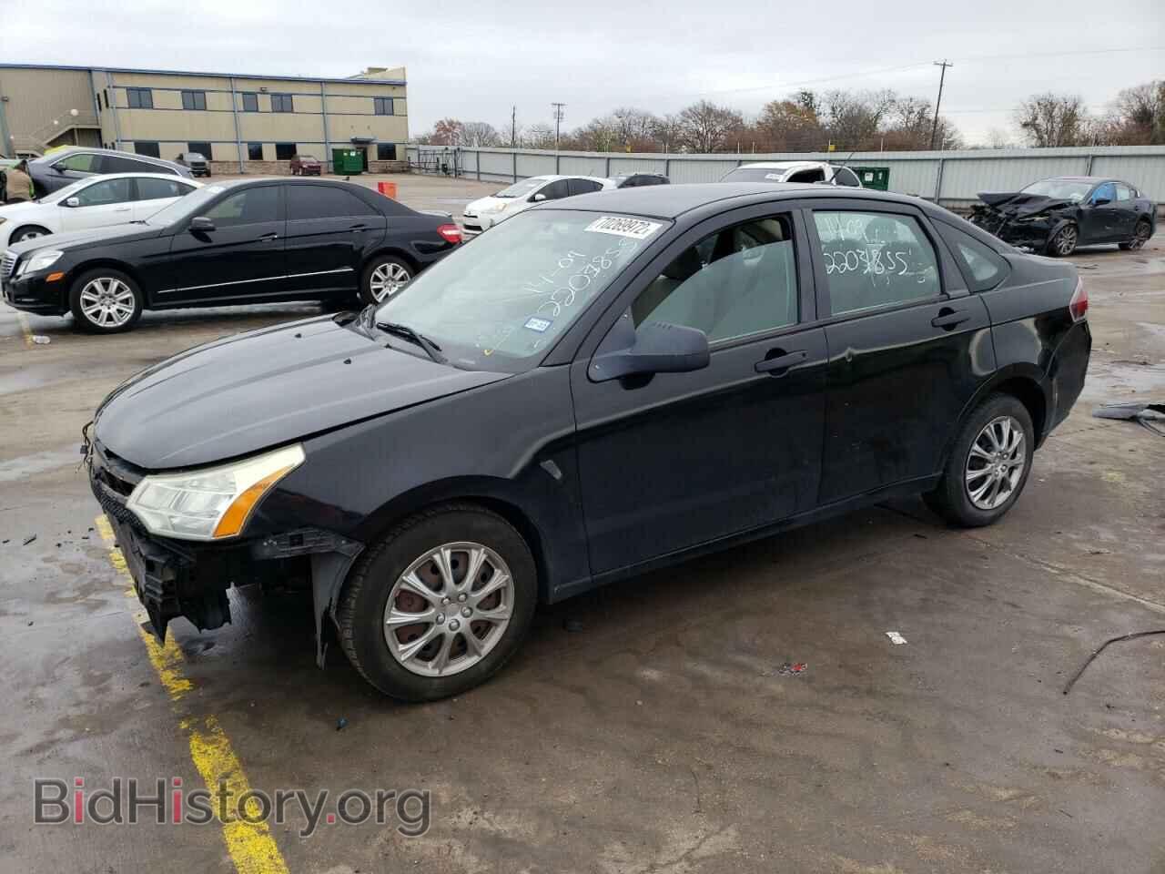 Photo 1FAHP3EN8AW192597 - FORD FOCUS 2010