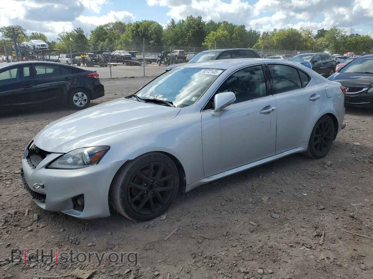 Photo JTHCF5C29B5049028 - LEXUS IS 2011